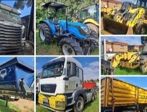 TRUCKS, TRAILERS & EARTHMOVING SIMULCAST AUCTION - KZN, BLOEM & PE | 29 MAY 2025 | Park Village Auctions Secure Pre-Approved Bank Finance, apply online at www.auctionfinance.co.za Auth. FSP34936 Auctioneer: Park Village Auctions Location/s : Nasrec Showgrounds, 1 Nasrec Road, Gate 2; Quarry Place, Off Queen Nandi Drive, River Horse Estate, Durban; c/o R64 & Valencia Road, Waterbron, Bloemfontein; 142 Burman Road, Deal Party, Gqeberha (PE) Viewing : Wednesday 28 May, 2025 from 9am - 4pm BLOEM: Celeste Steenberg +27823745078 PE: Nicol Palmer +27615217518 KZN: Dineshni Naidoo +27833812303 JHB: Nondumiso Mzungu +27646731349